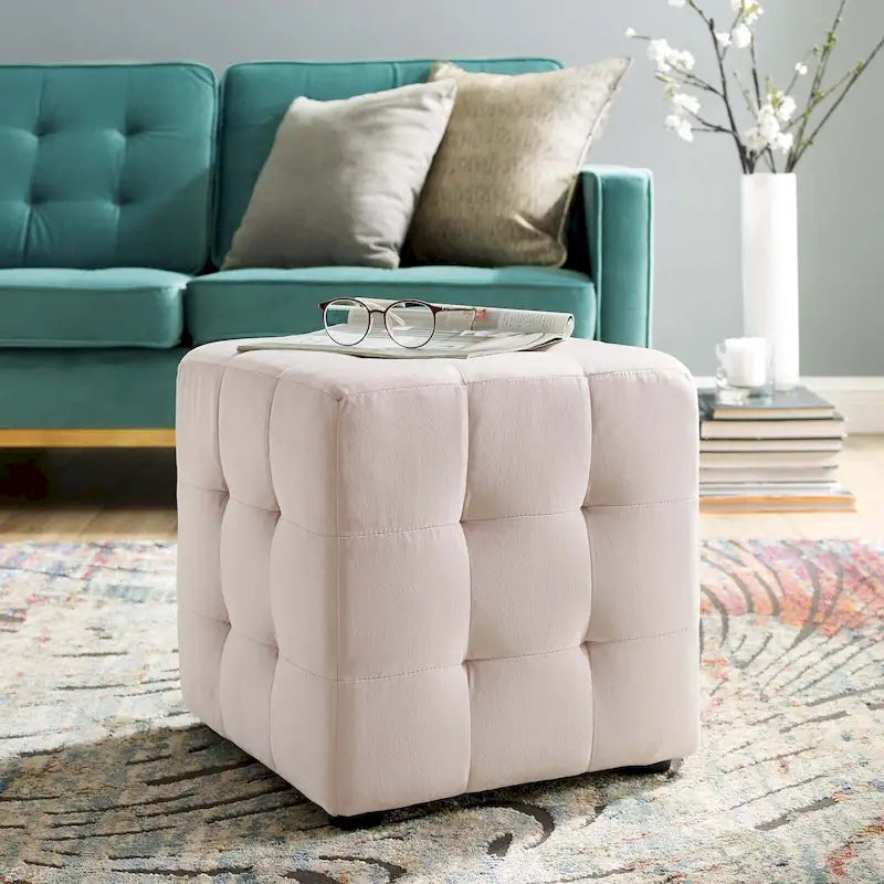 Pouf cube capitonné en velours