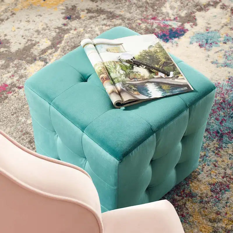 Pouf cube capitonné en velours