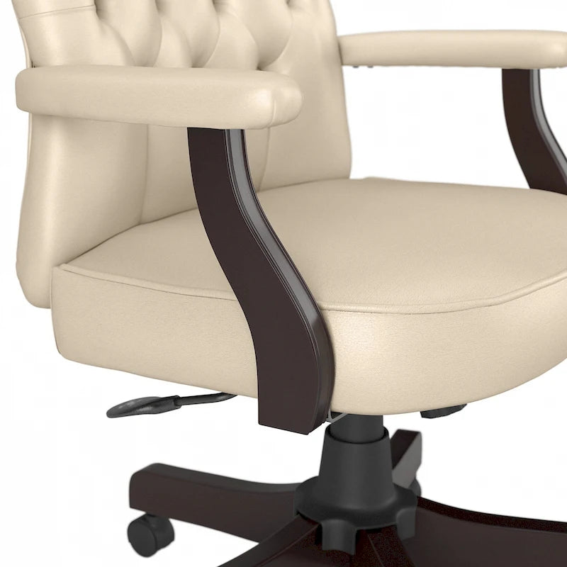 Fauteuil de bureau haut dossier avec accoudoirs et coussins