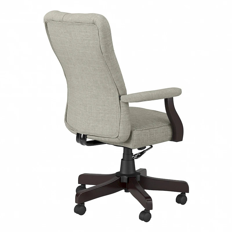 Fauteuil de bureau haut dossier avec accoudoirs et coussins
