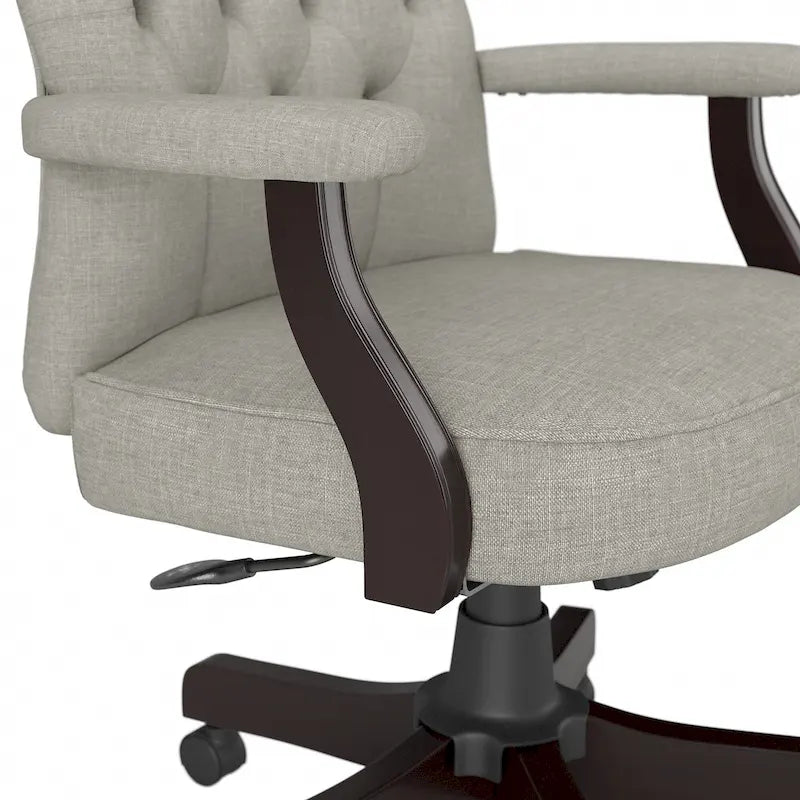 Fauteuil de bureau haut dossier avec accoudoirs et coussins